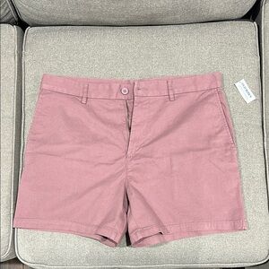 Old Navy Men's Slim Built-in Flex Rotation shorts 5” inseam